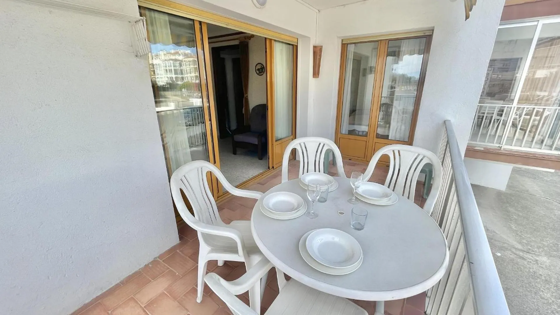 La Solana Apartment Roses 0*,