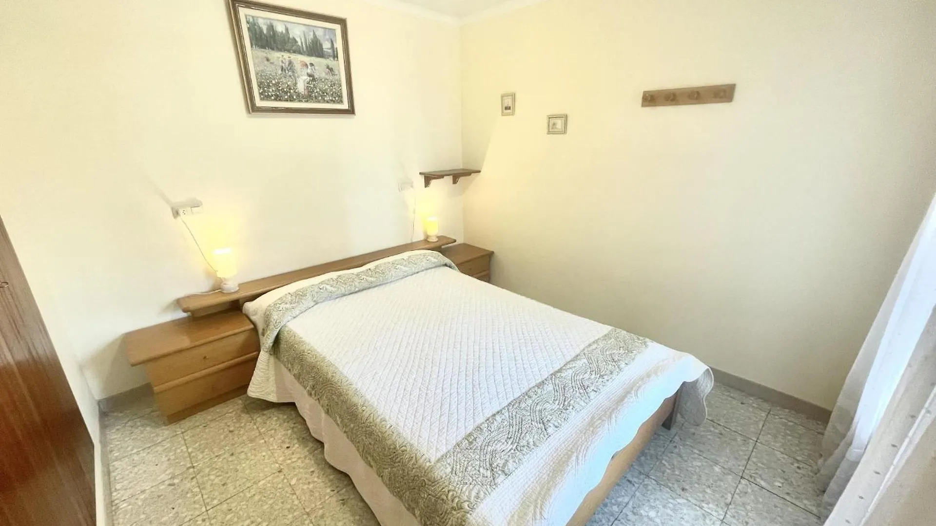 La Solana Apartment Roses Spain