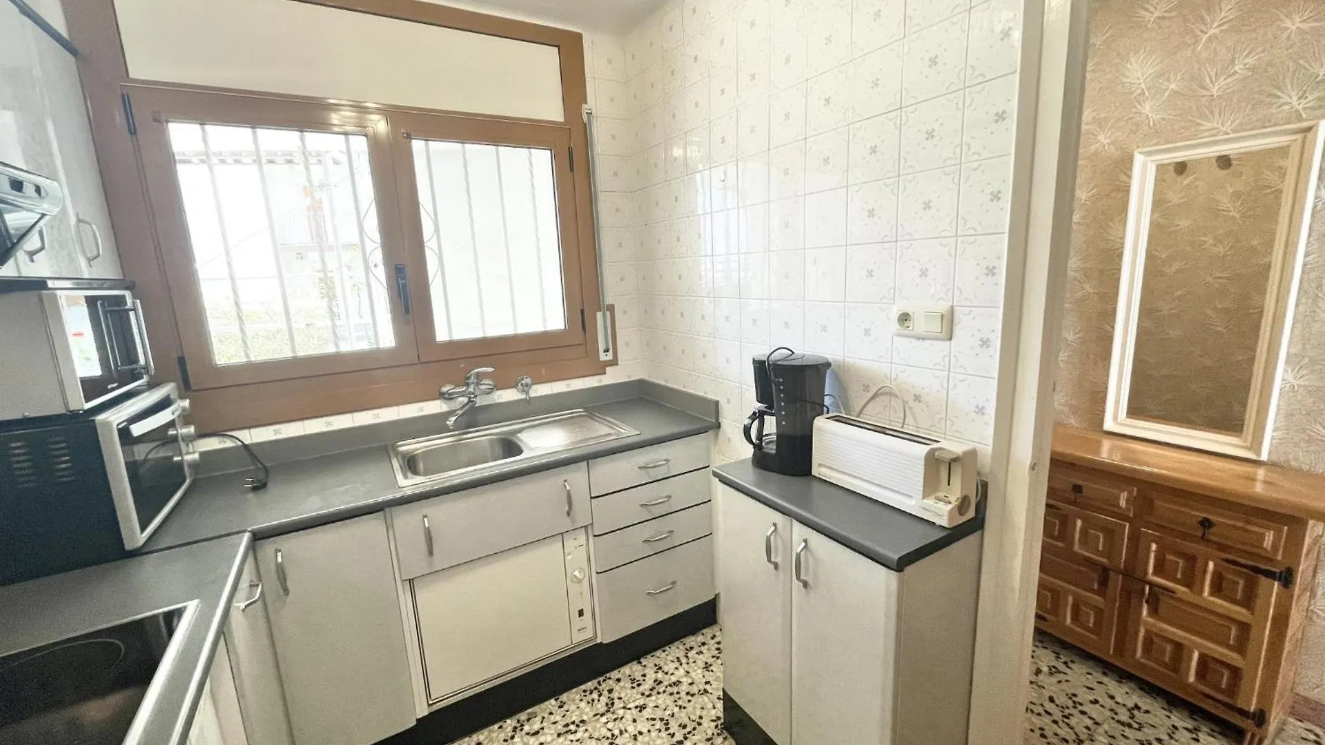 La Solana Apartment Roses 0*,